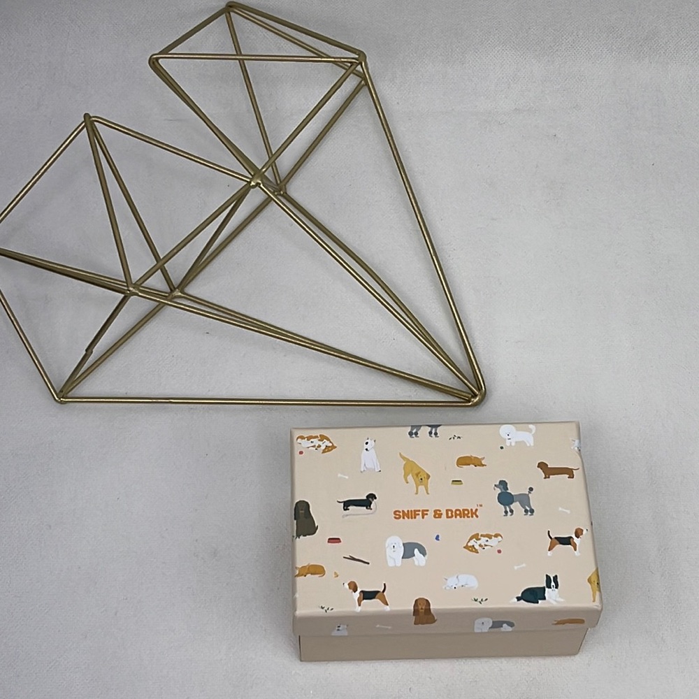Sniff & Bark Gift Box